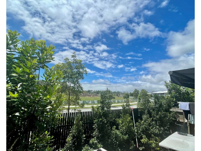 81/188 Gainsborough Drive, Pimpama QLD 4209
