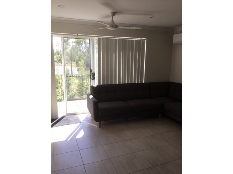 8/2 Lakes Entrance Drive, Springfield Lakes QLD 4300