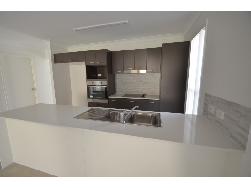 15 Claussen Street, Browns Plains QLD 4118
