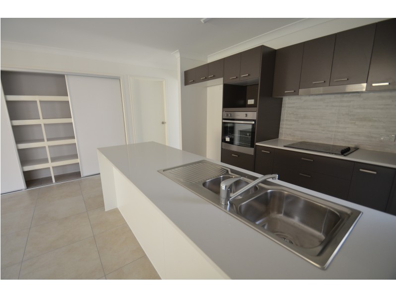 15 Claussen Street, Browns Plains QLD 4118