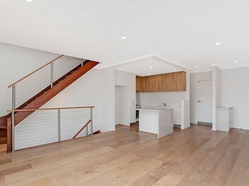 16 Brooklyn Crescent, Robina QLD 4226