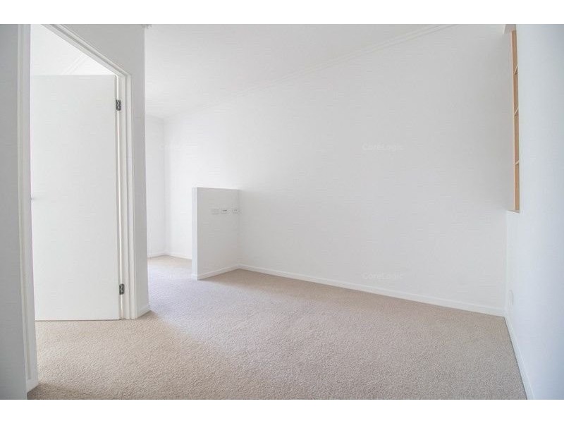 16 Brooklyn Crescent, Robina QLD 4226