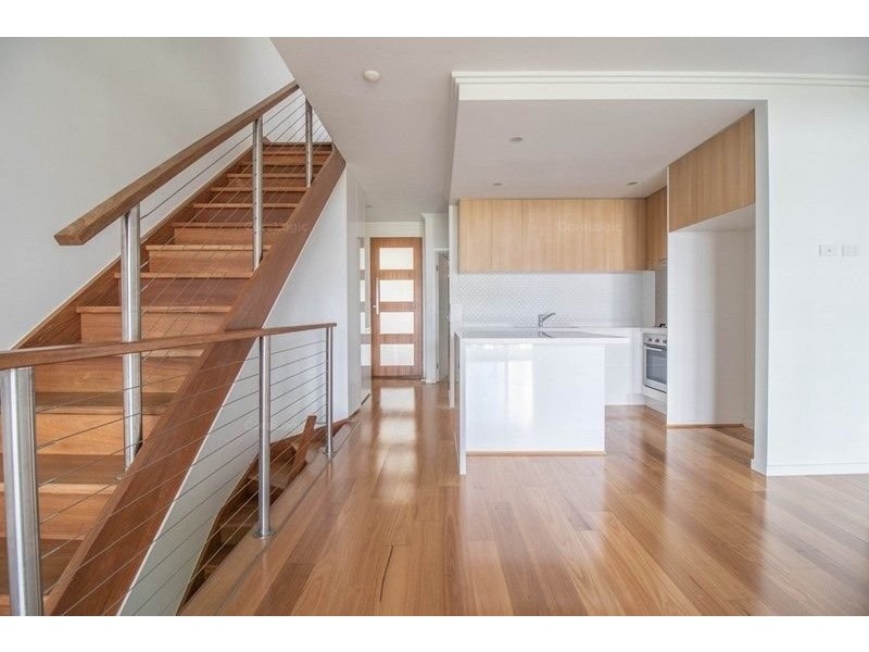 16 Brooklyn Crescent, Robina QLD 4226