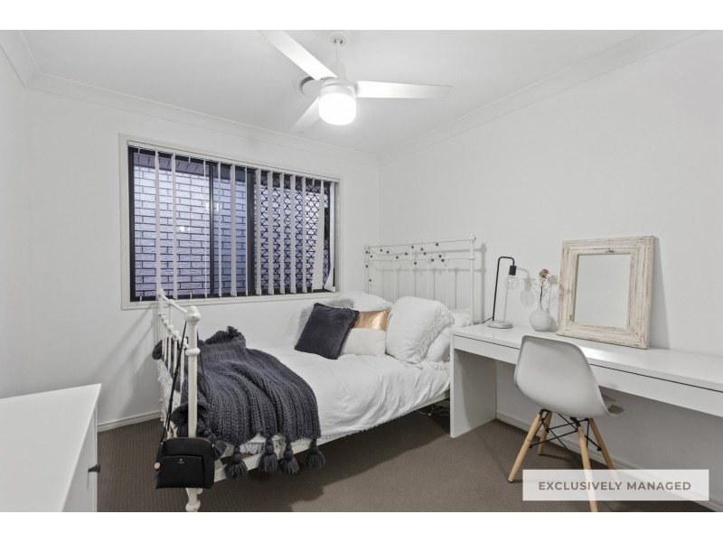 33 Severn Crescent, North Lakes QLD 4509