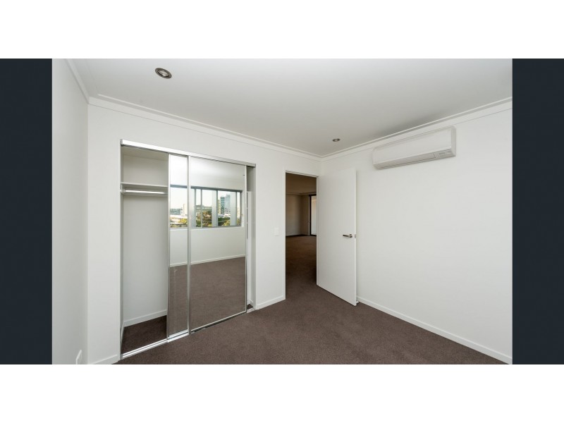 905/35 MCDOUGALL, Milton QLD 4064