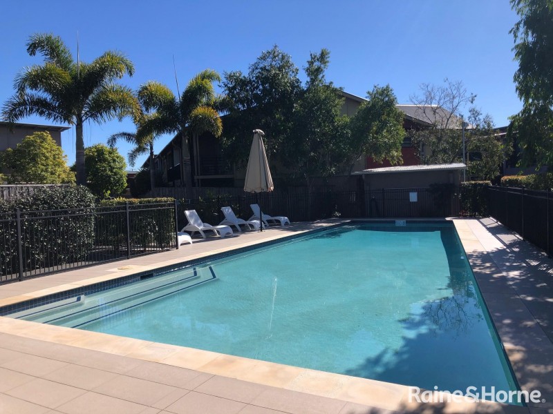 Furnished/U96 123 Barrack Road, Cannon Hill QLD 4170