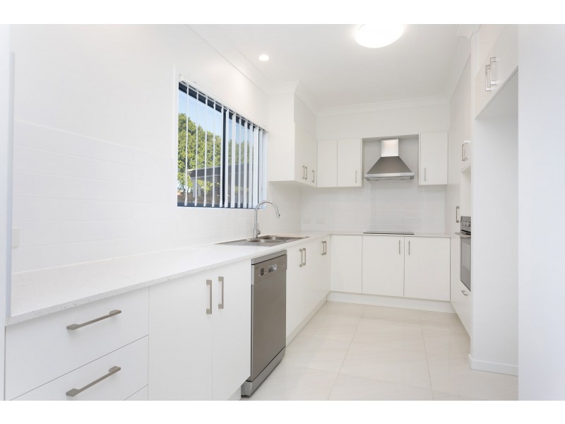 02/36 Stay Place, Carseldine QLD 4034