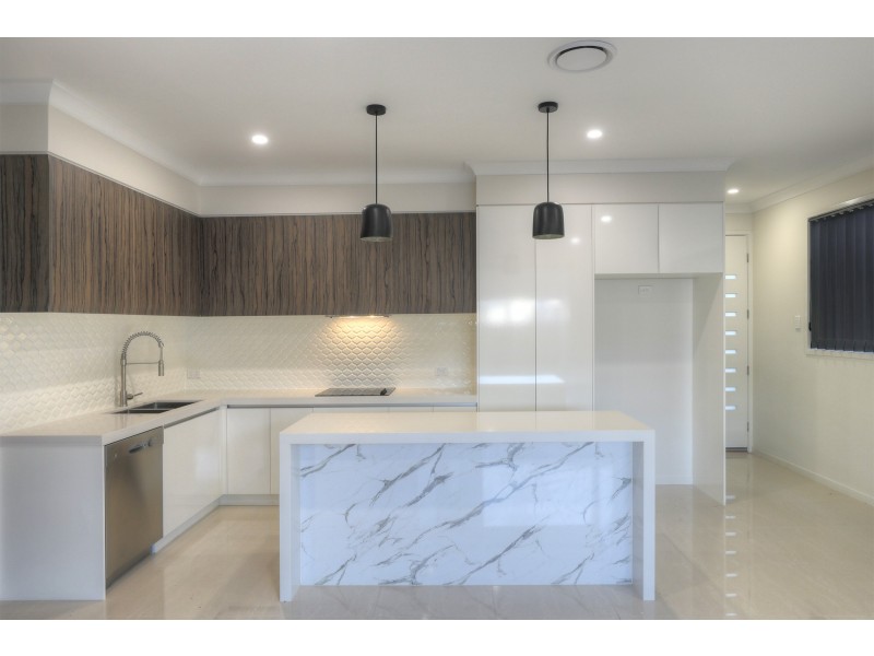42/27 Sunflower Crescent, Calamvale QLD 4116