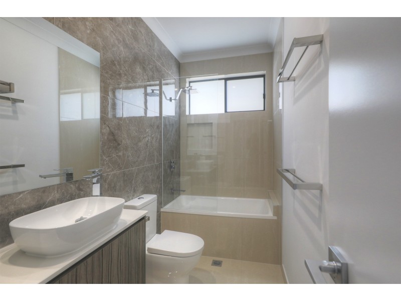 42/27 Sunflower Crescent, Calamvale QLD 4116