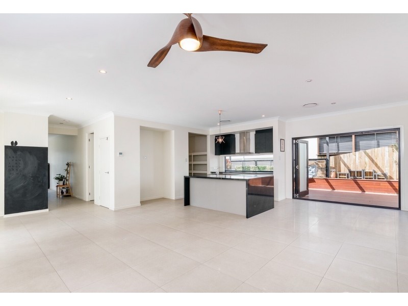 6/7 Plantation Place, Mackenzie QLD 4156