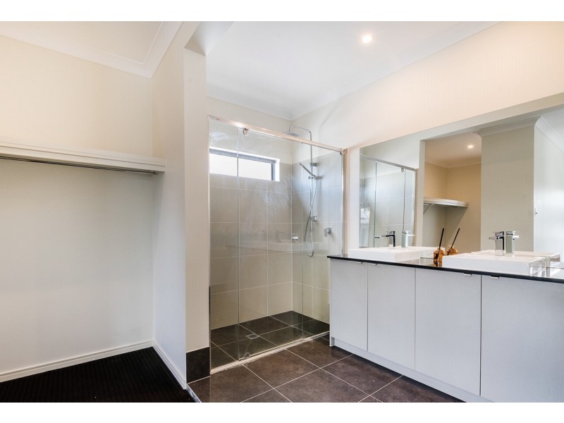 6/7 Plantation Place, Mackenzie QLD 4156