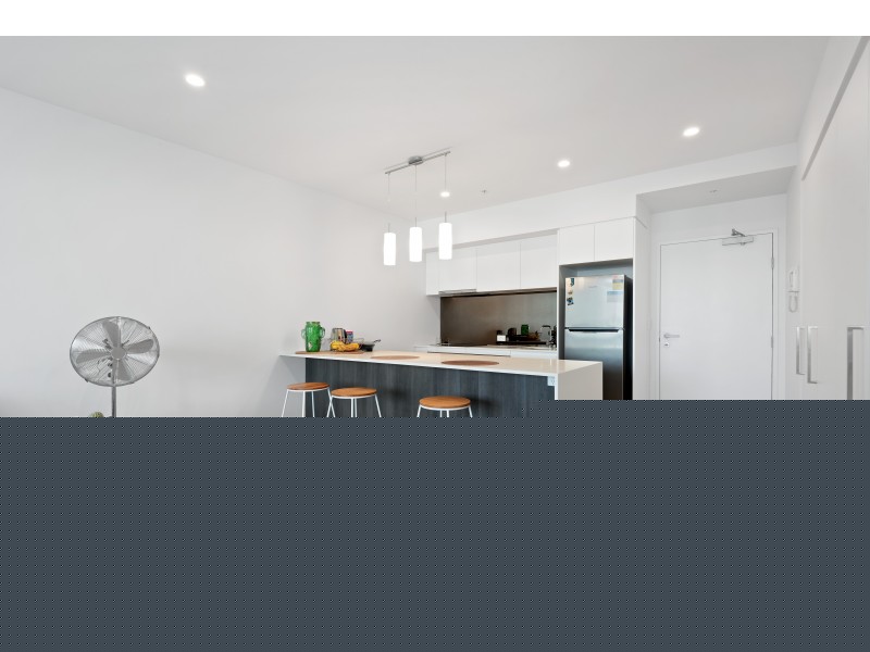 10808/300 Old Cleveland Road, Coorparoo QLD 4151