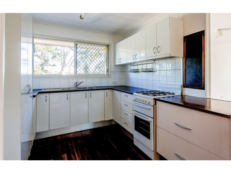 15 Monmouth Street, Eagleby QLD 4207