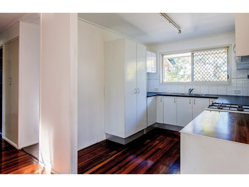 15 Monmouth Street, Eagleby QLD 4207