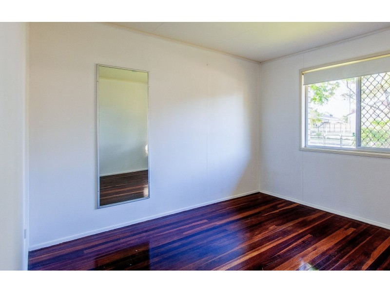 15 Monmouth Street, Eagleby QLD 4207