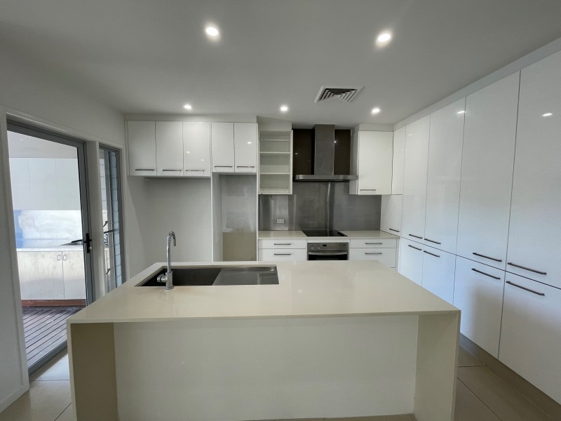 2/133 Falconer Street, Southport QLD 4215