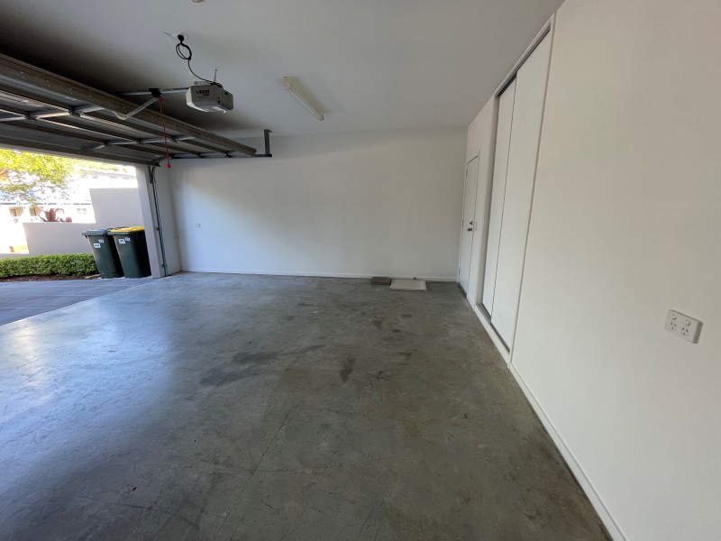 2/133 Falconer Street, Southport QLD 4215