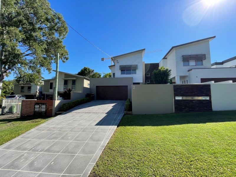 2/133 Falconer Street, Southport QLD 4215