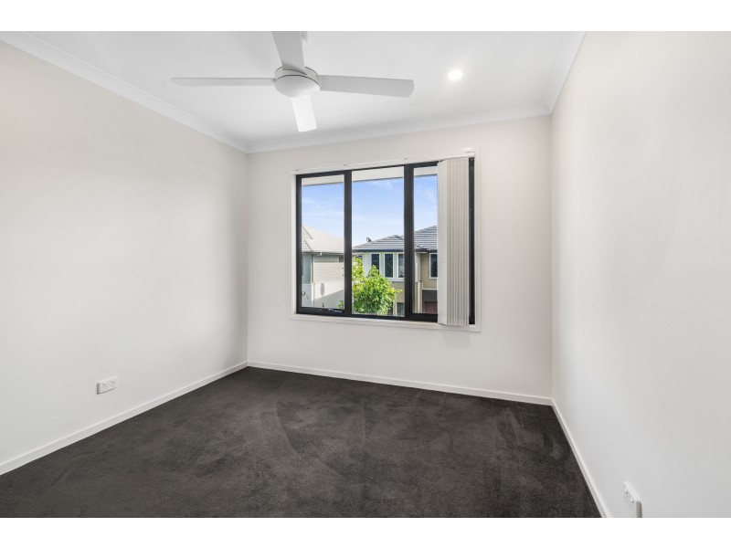 82/370 Gainsborough Drive, Pimpama QLD 4209