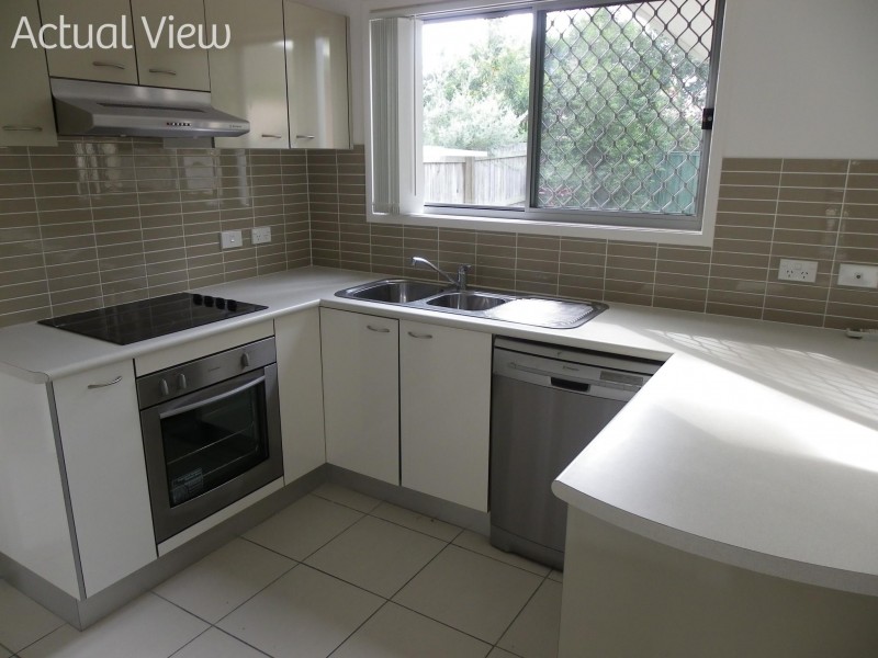 TX/99 Peverell Street, Hillcrest QLD 4118