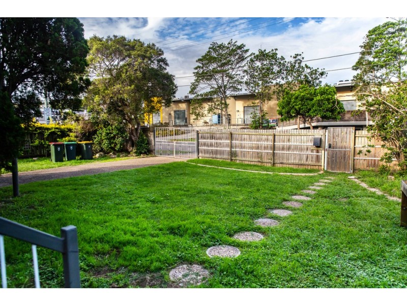 9 Noble st, Windsor QLD 4030