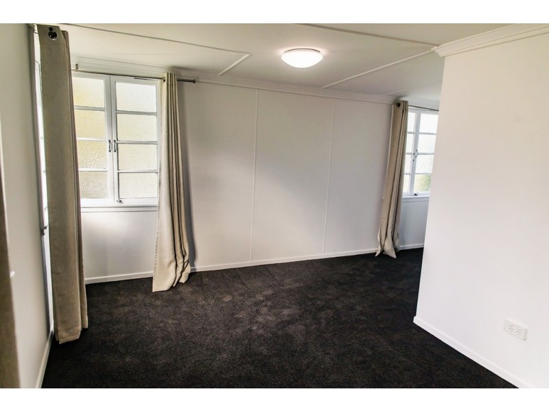 9 Noble st, Windsor QLD 4030