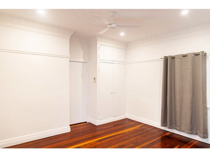 9 Noble st, Windsor QLD 4030
