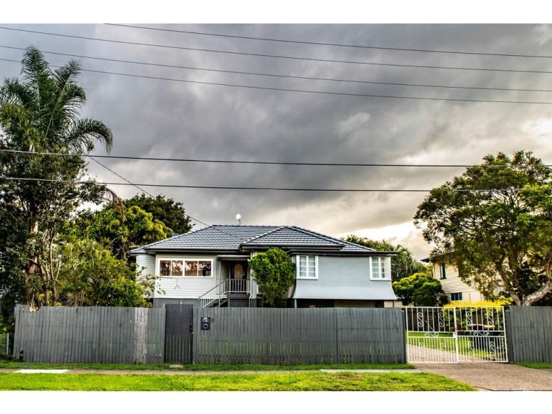 9 Noble st, Windsor QLD 4030