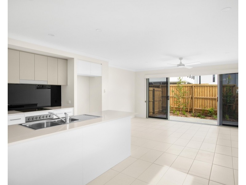 66/188 Gainsborough Drive, Pimpama QLD 4209