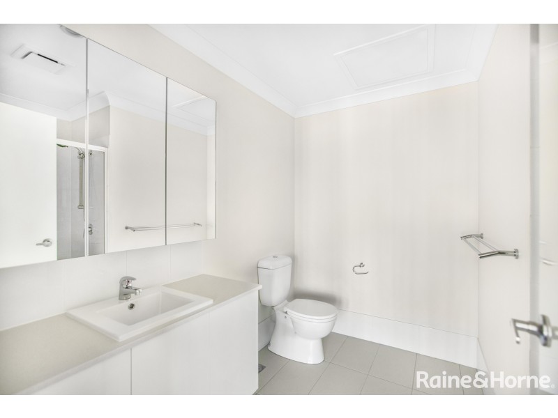 4/188 Gainsborough Drive, Pimpama QLD 4209