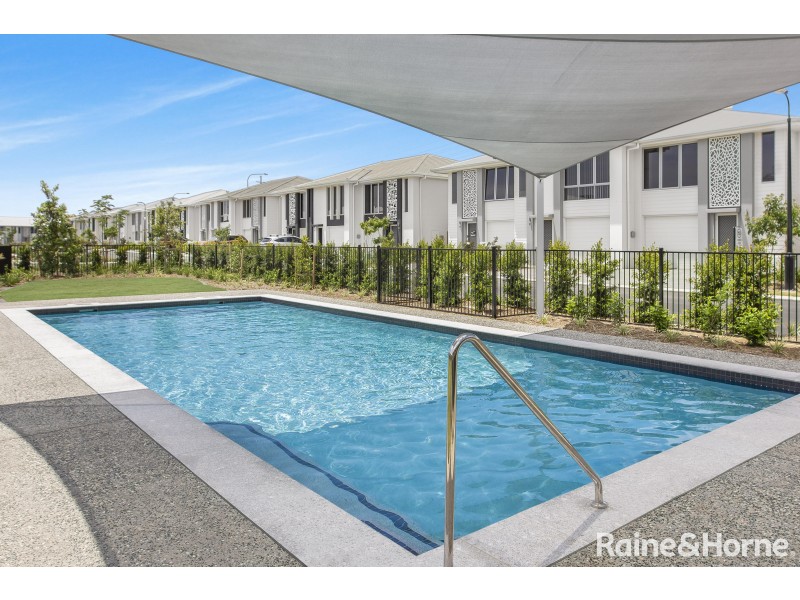 4/188 Gainsborough Drive, Pimpama QLD 4209