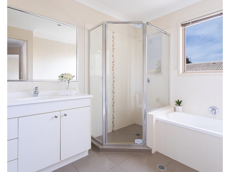 18/06 Canton Court, Manly West QLD 4179