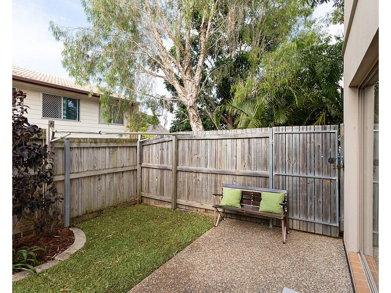 18/06 Canton Court, Manly West QLD 4179