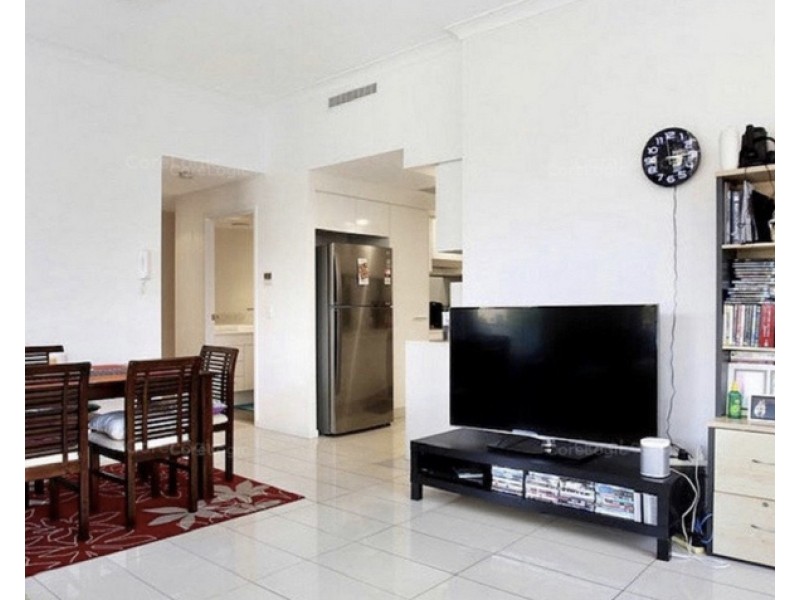 106/20 Labrador St, Labrador QLD 4215