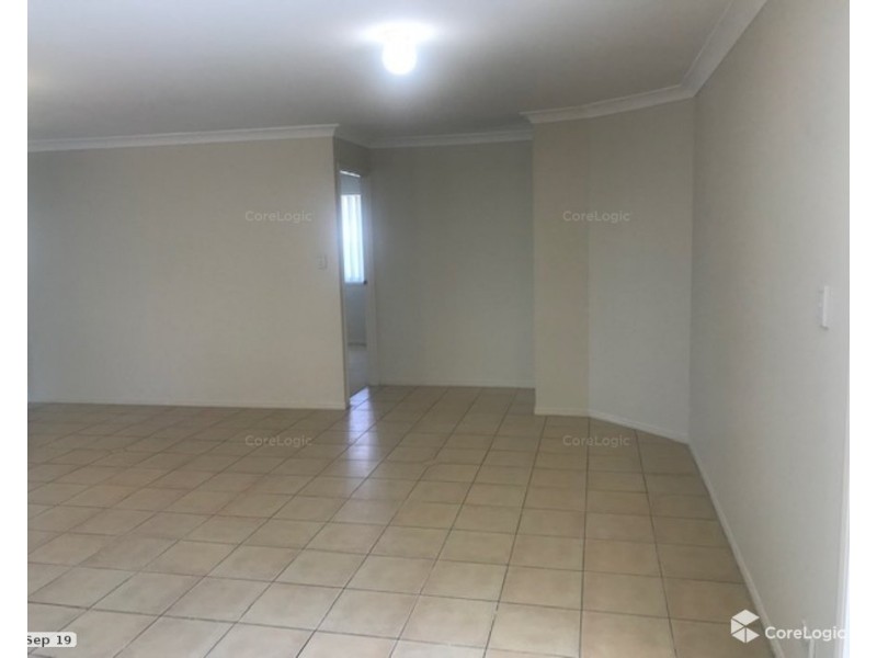 11 Berkshire Place, Springfield Lakes QLD 4300