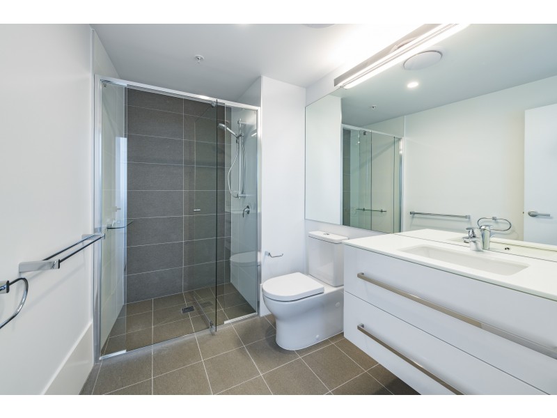 10807/300 Old Cleveland Road, Coorparoo QLD 4151