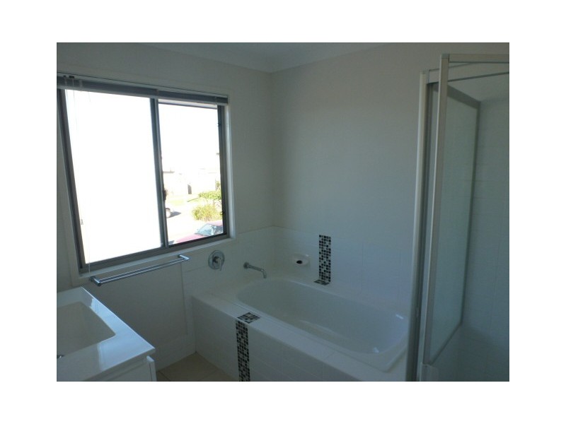 29/86 Carselgrove Ave, Fitzgibbon QLD 4018