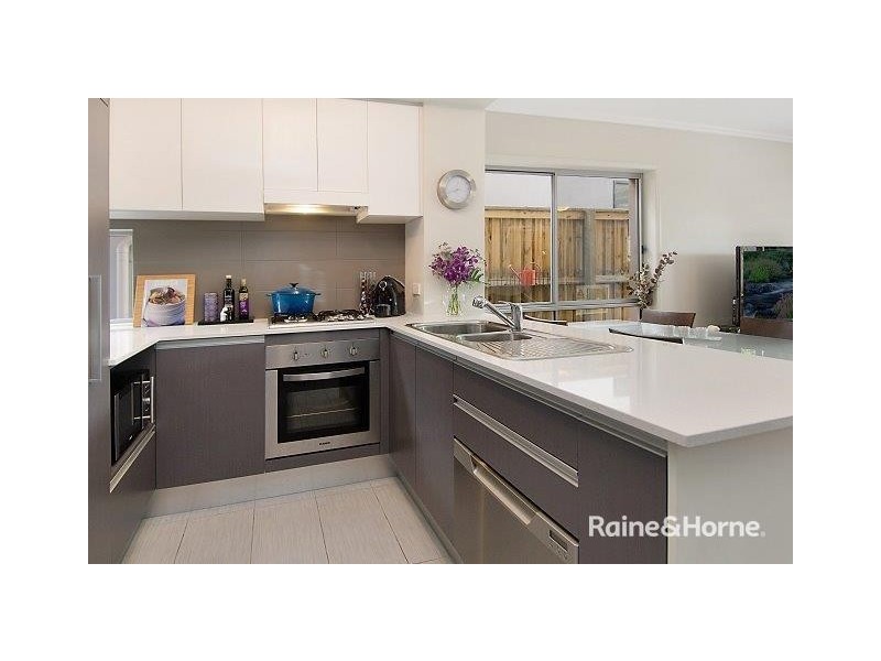 Double Storeys/U44 123 Barrack Road, Cannon Hill QLD 4170