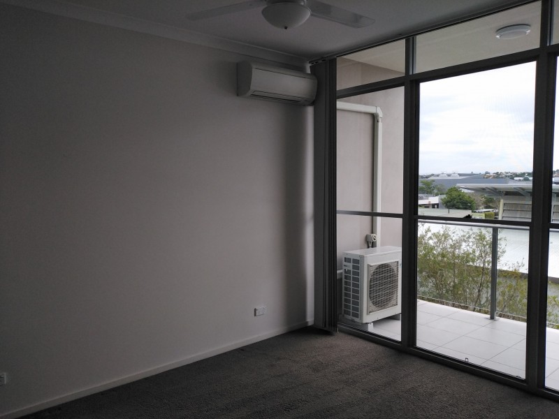 27/3 Mclennan Court, North Lakes QLD 4509