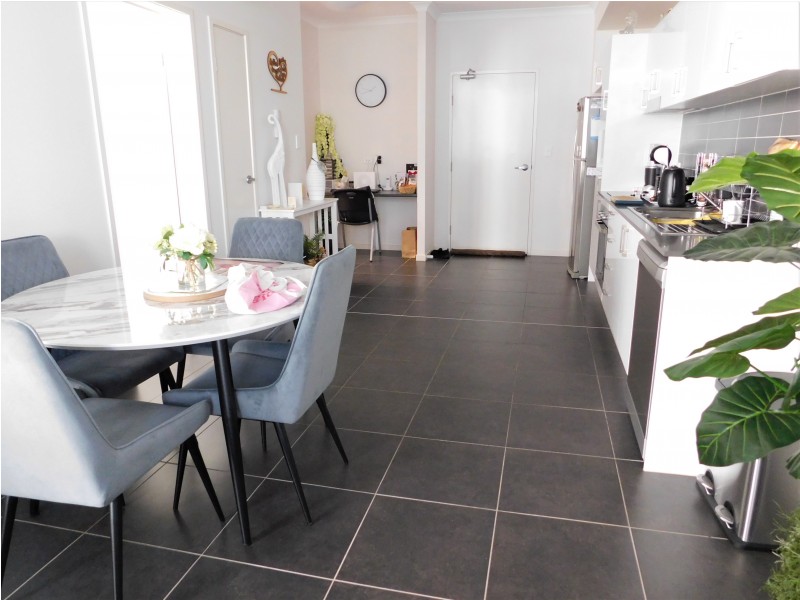 2/3 McLennan Court, North Lakes QLD 4509