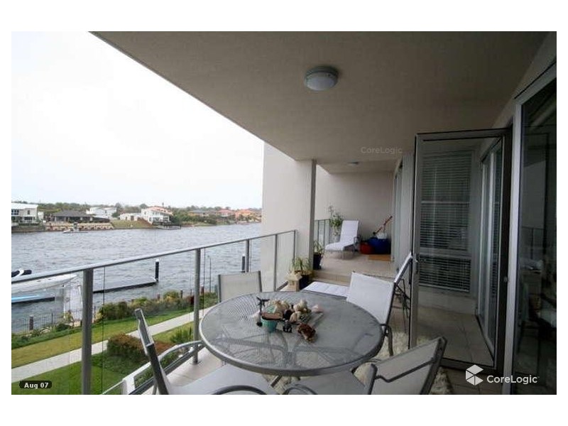 53/7 Grand Parade, Kawana Island QLD 4575