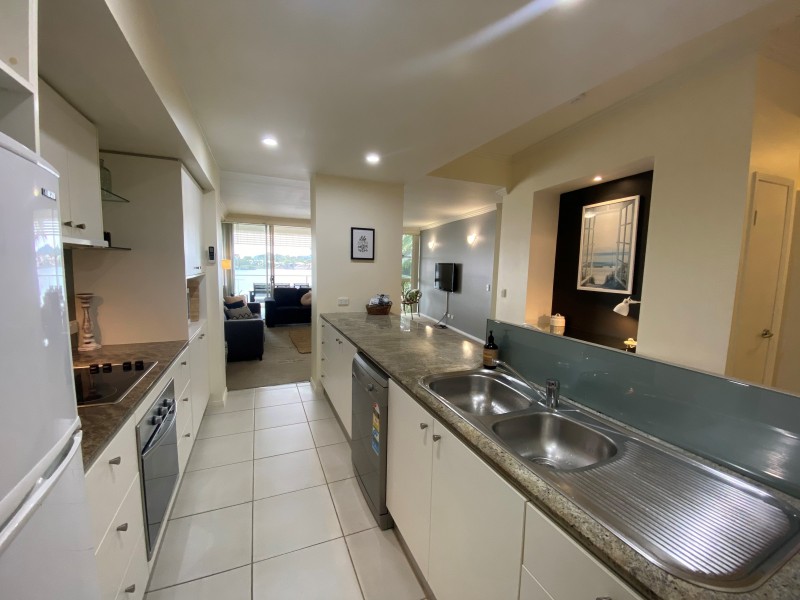 166/251 Varsity Parade, Varsity Lakes QLD 4227