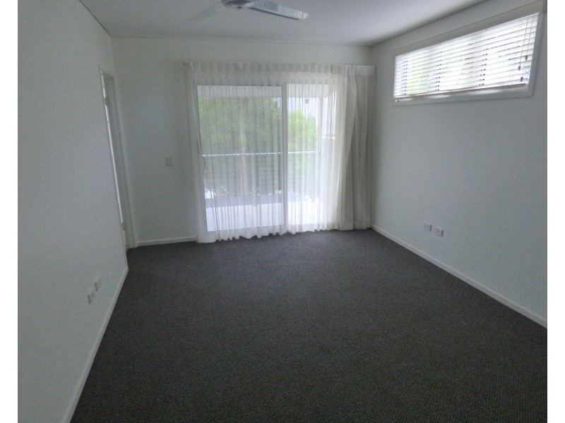 81/7 Grand Parade, Kawana Island QLD 4575
