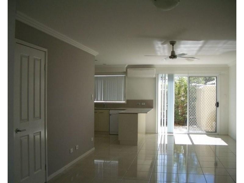 2/21 Thompson Crescent, Clontarf QLD 4019