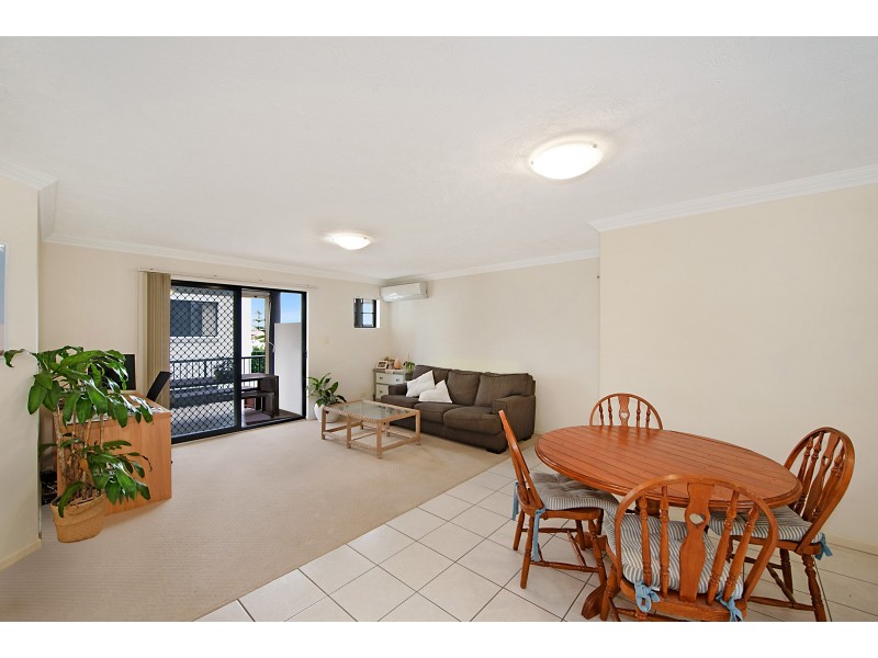 17/15 Dansie Street, Greenslopes QLD 4120