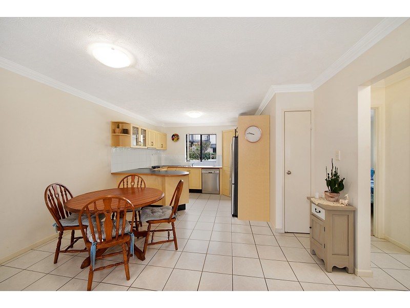 17/15 Dansie Street, Greenslopes QLD 4120