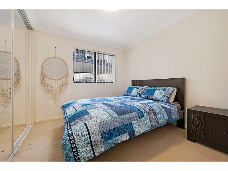 17/15 Dansie Street, Greenslopes QLD 4120