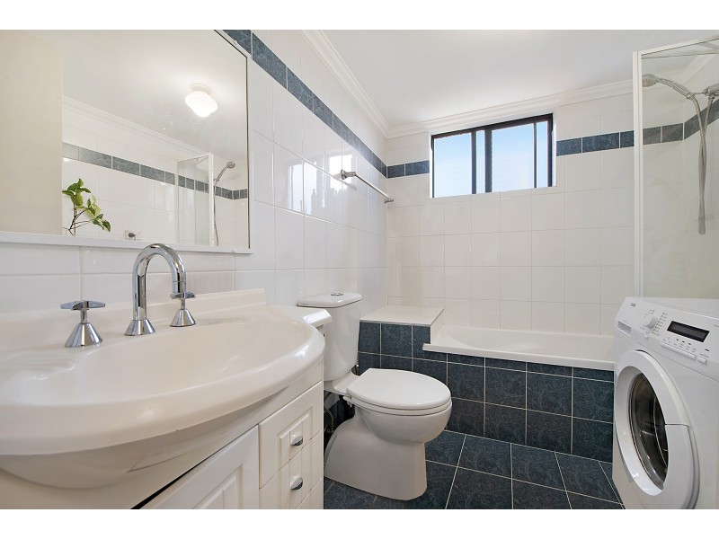 17/15 Dansie Street, Greenslopes QLD 4120