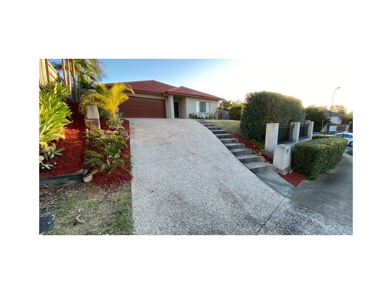 1 Lakes Entrance Drive, Springfield Lakes QLD 4300