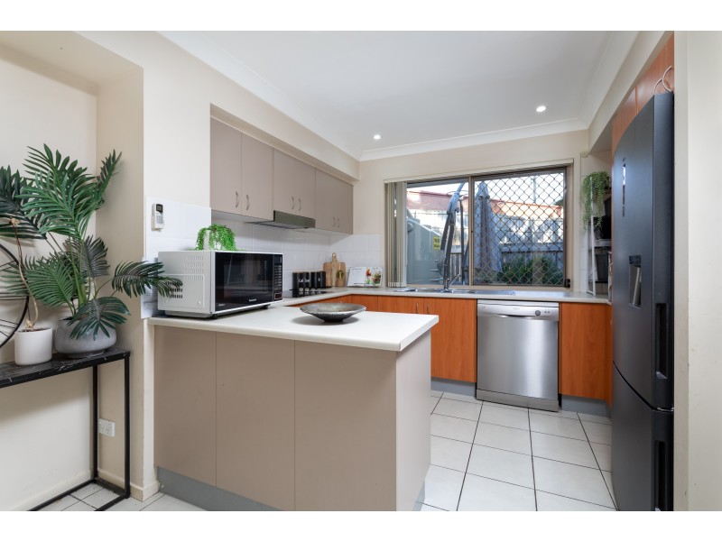 15/6 Canton Court, Manly West QLD 4179